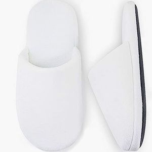 Unisex Tlizzz7 Hotel & Spa Style Slippers,in 3 White Sizes & 1 Silver Grey size